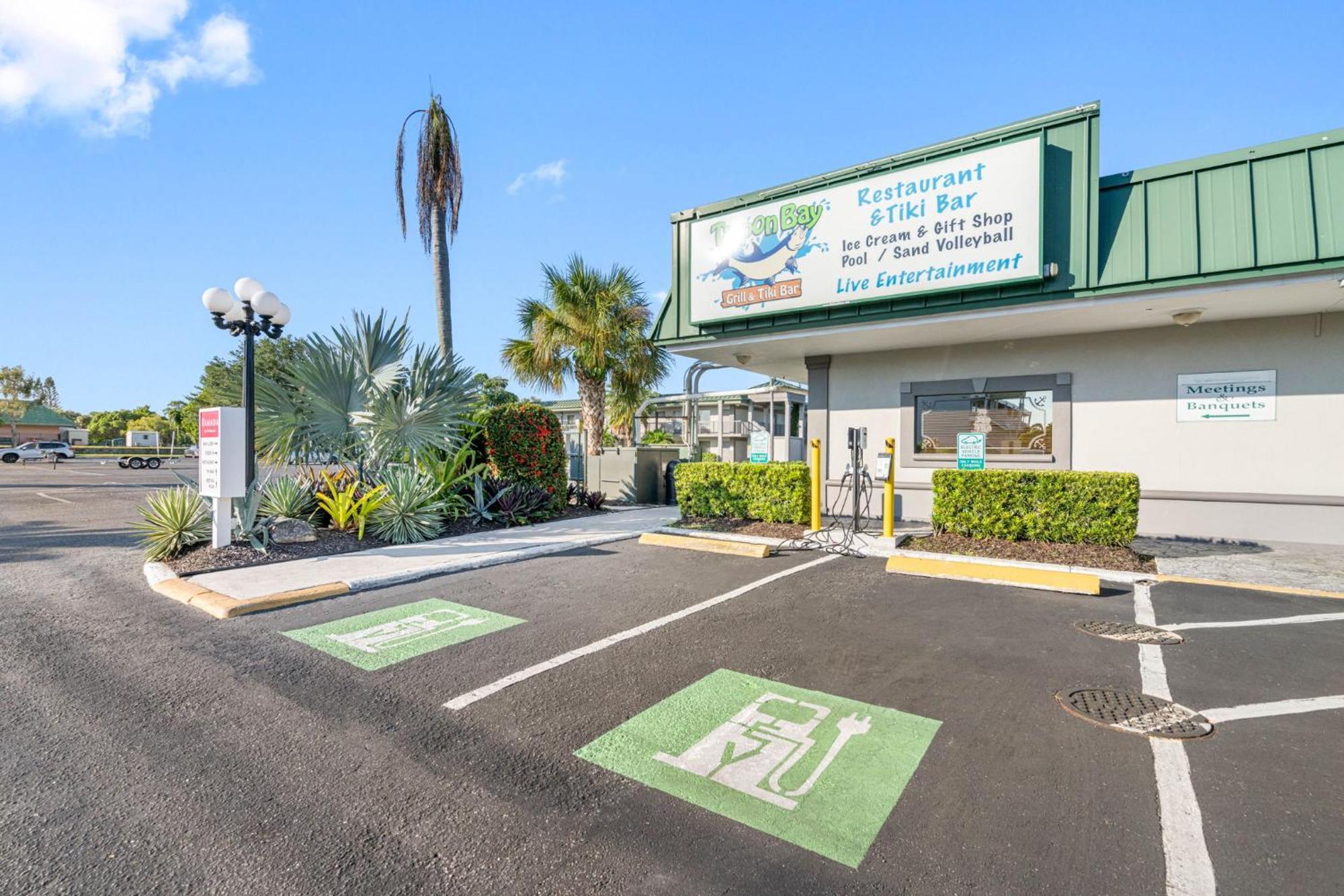 Bay Breeze Aparthotel South Bradenton Ngoại thất bức ảnh