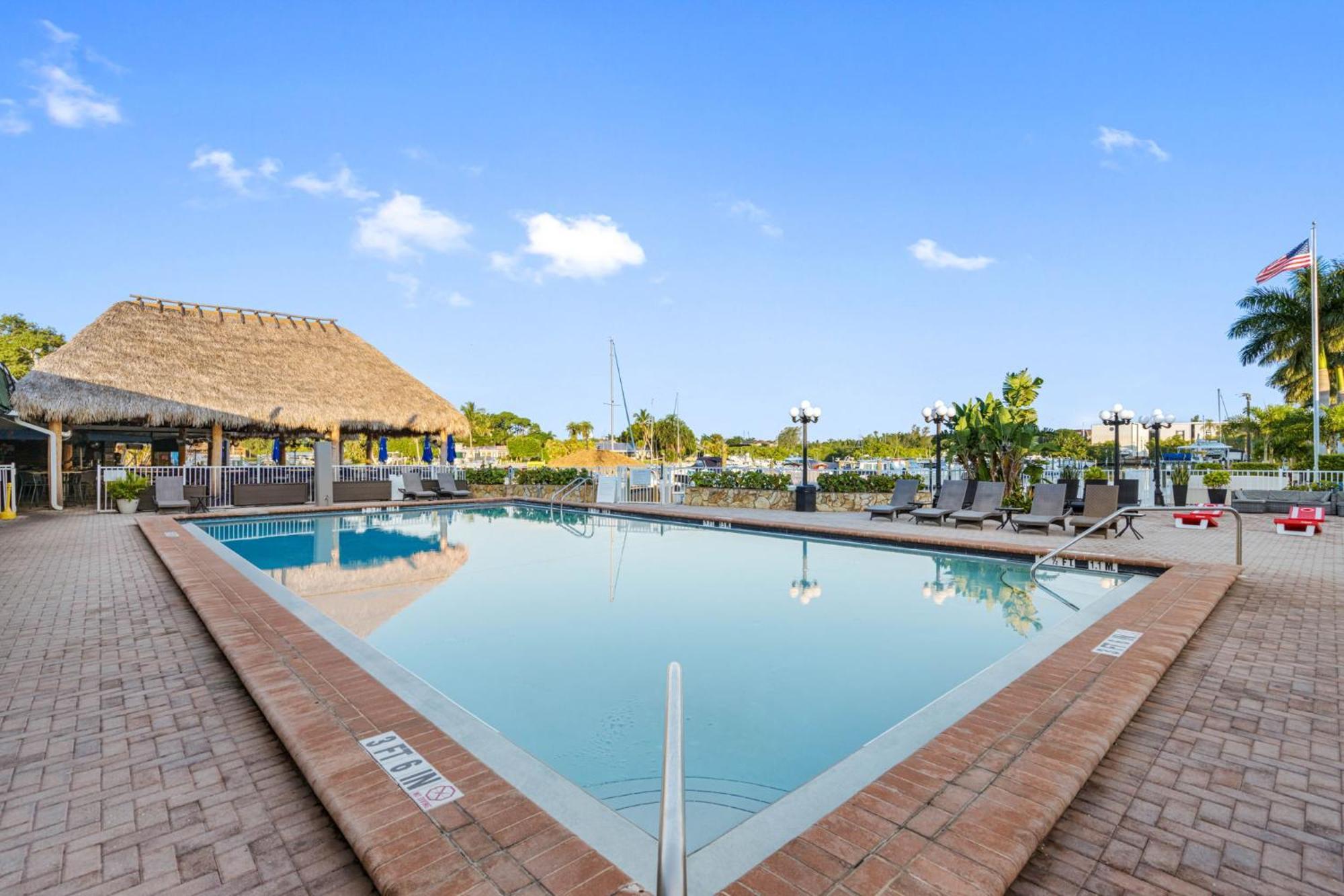 Bay Breeze Aparthotel South Bradenton Ngoại thất bức ảnh