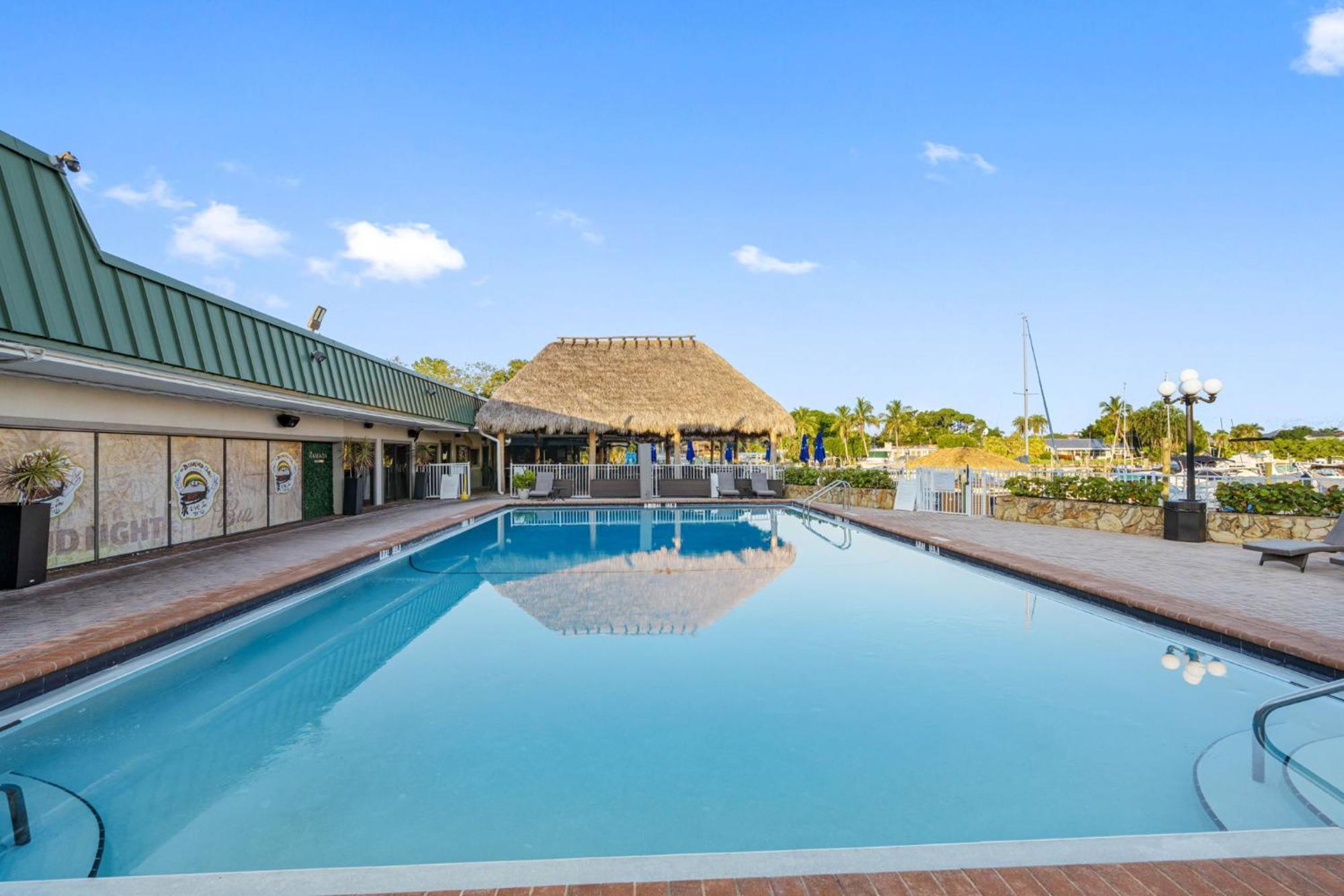 Bay Breeze Aparthotel South Bradenton Ngoại thất bức ảnh